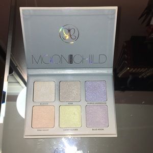 Anastasia moonchild 🌝 highlight palette